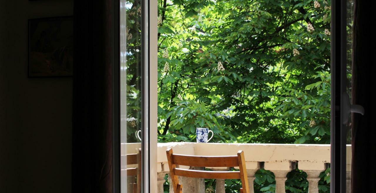 Apartamenti 2v1-Blloku MAC Tirana Esterno foto